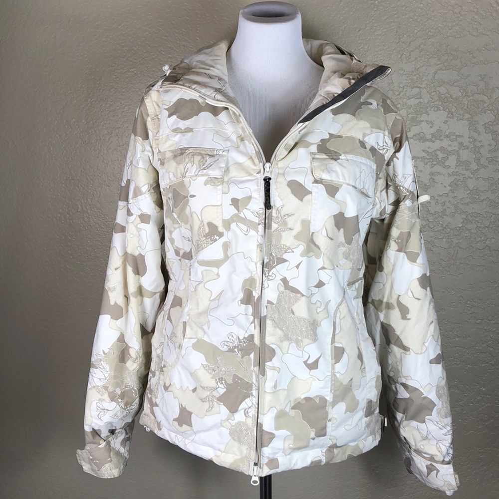 Roxy Snow Jacket Sz: M in excellent condition